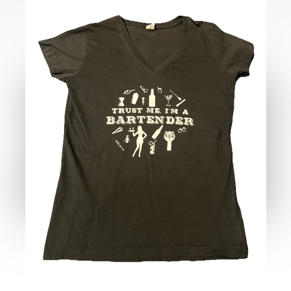 Trust Me I’m A Bartender Women’s XL V Neck Tee Shirt Casual Funny Joke Gift Bar